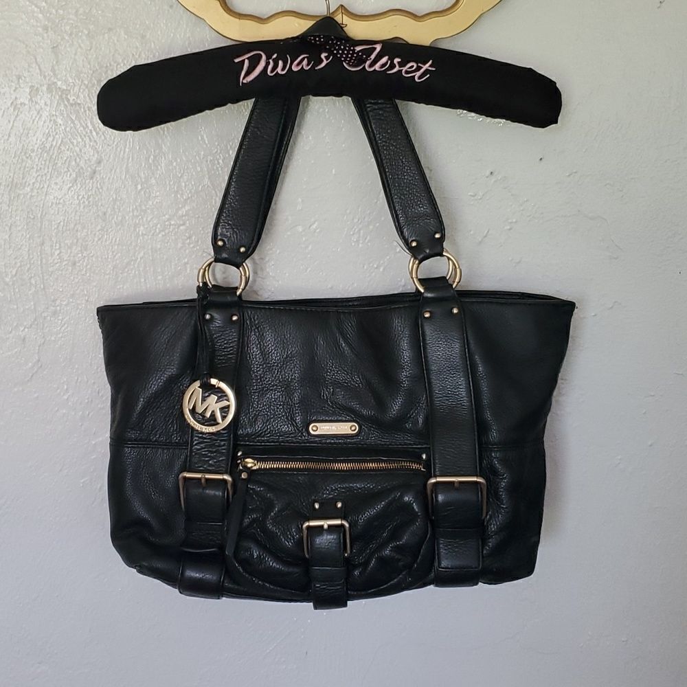 Michael Kors Large Leather Austin Bag in Black